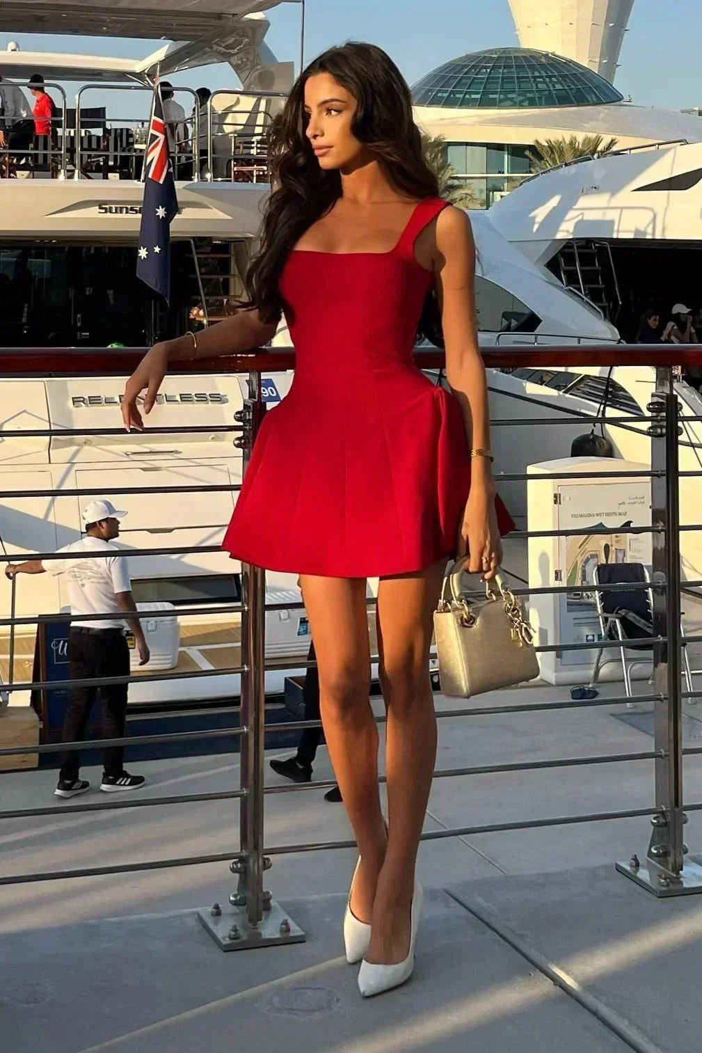Krótka Plisowana Sukienka bez Rękawów